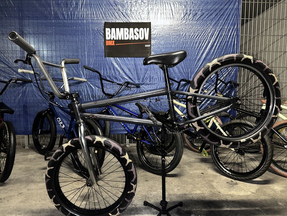 BAMBASOV BMX SHOP — BMX 20” custom | opony Cult x Vans
